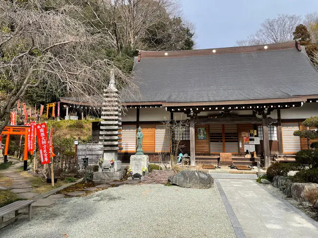 土屋銭洗い弁財天妙圓寺