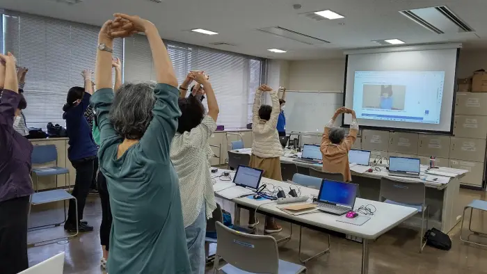 休憩前体操の模様